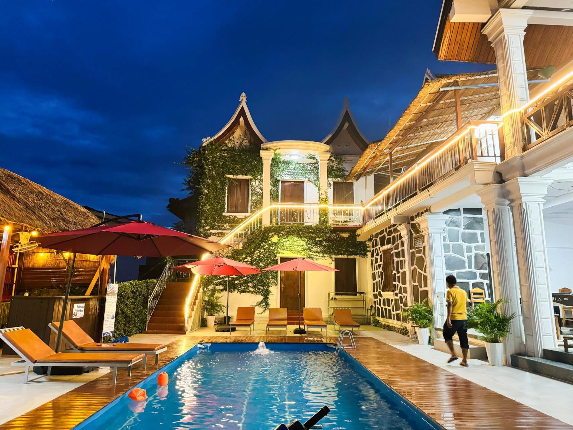 Sabai Sabai Backpackers Hostel Луанґпхабанґ Екстер'єр фото